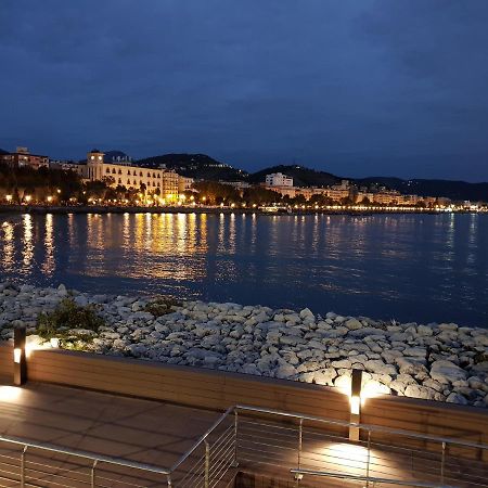 Il Rubino Holiday House Σαλέρνο Εξωτερικό φωτογραφία