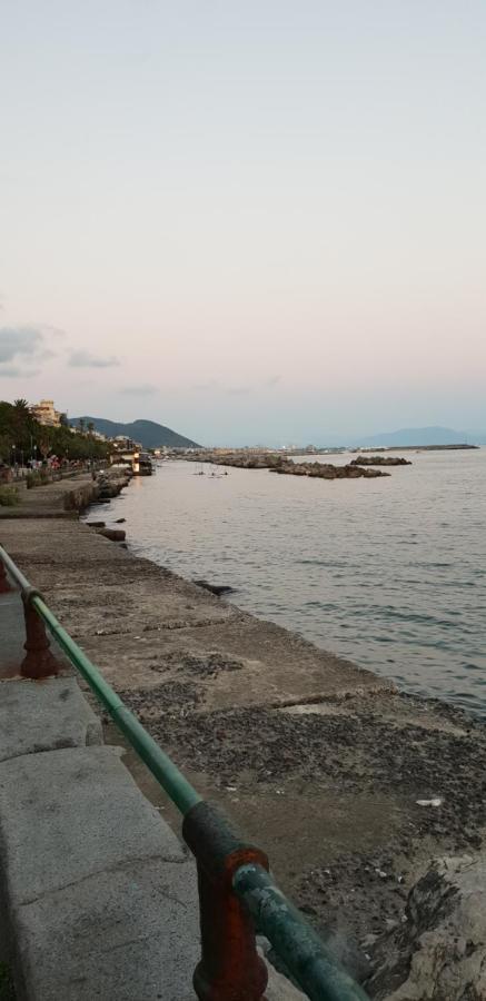 Il Rubino Holiday House Σαλέρνο Εξωτερικό φωτογραφία
