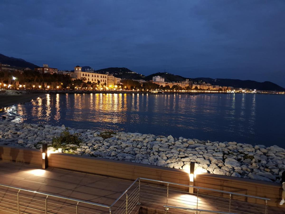 Il Rubino Holiday House Σαλέρνο Εξωτερικό φωτογραφία